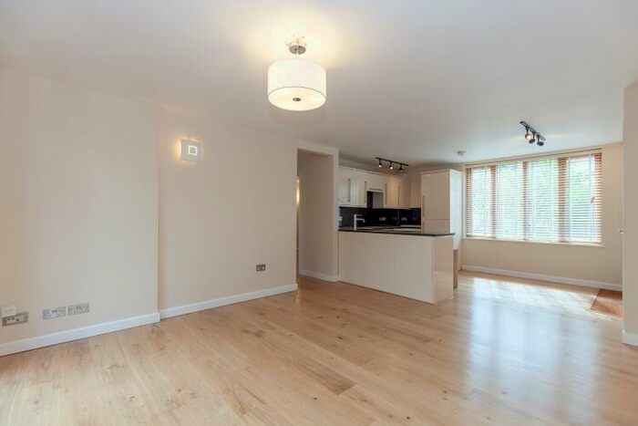 2 Bedroom Apartment To Rent In Davenant Road, Oxford, OX2