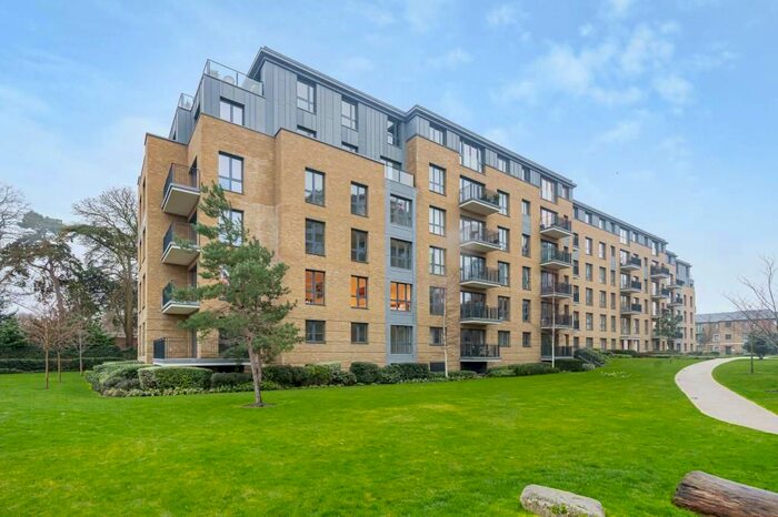 2 Bedroom Flat To Rent In Teddington Riverside, Teddington, TW11