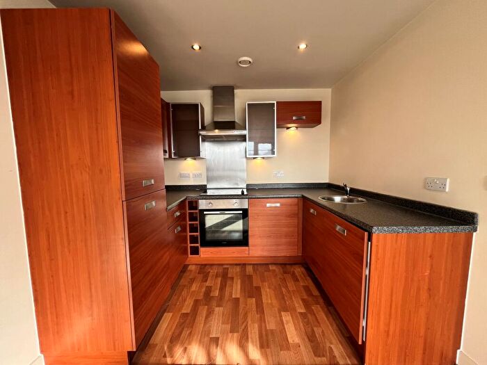 2 Bedroom Apartment To Rent In Quartz, Hall Street, B18