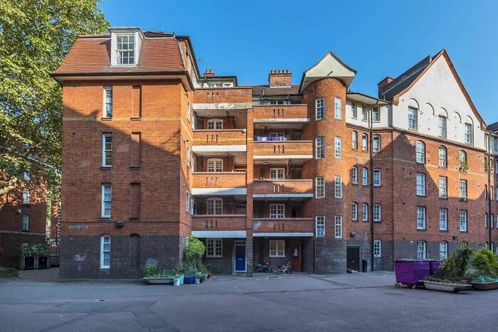 2 Bedroom Flat To Rent In Laleham House, Camlet Street, Bethnal Green, Shoreditch High Street, London, E2