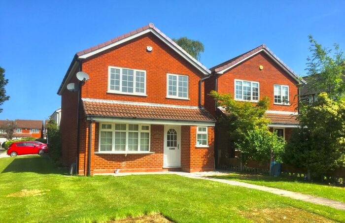 3 Bedroom House To Rent In Manor Road, Sutton Coldfield, B74