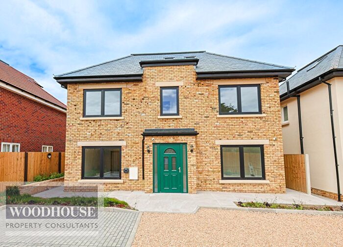 5 Bedroom Detached House To Rent In Goffs Lane, Goffs Oak, EN7