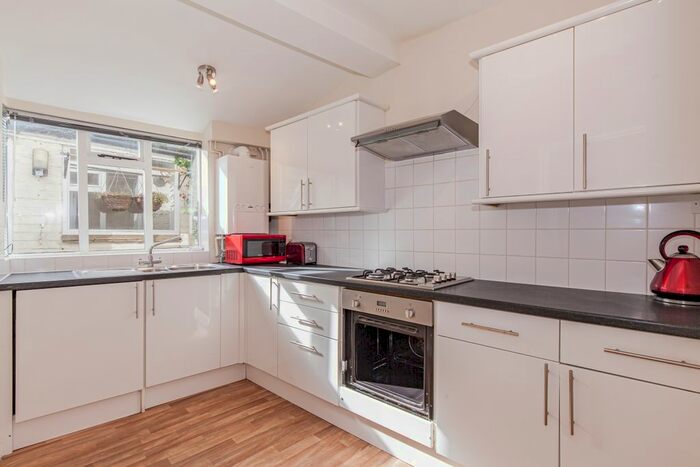 2 Bedroom Flat To Rent In St. Clements Street, Oxford, OX4