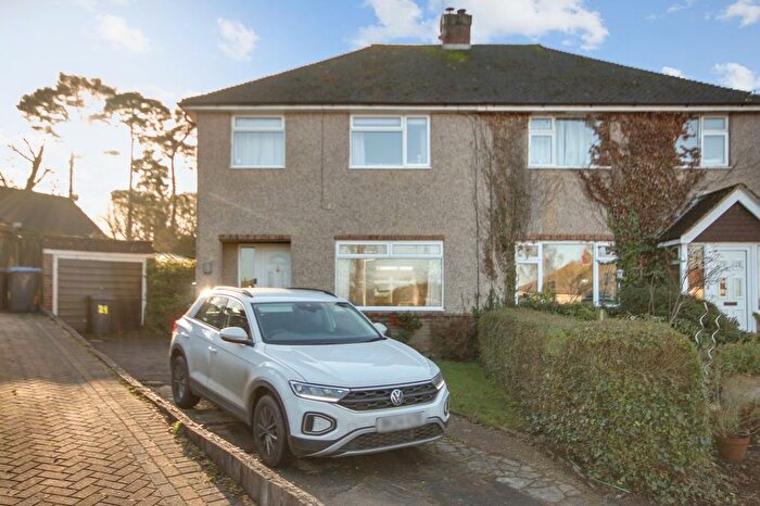 3 Bedroom Semi Detached House For Sale In Hackenden Close, East Grinstead, RH19