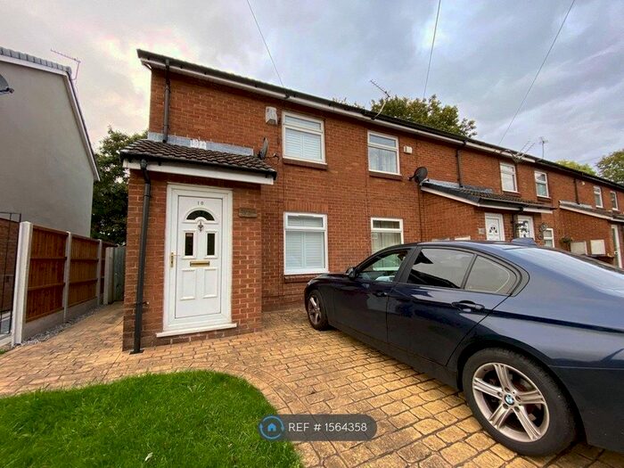 2 Bedroom Terraced House To Rent In Richardson Close, Whitefield, Manchester, M45