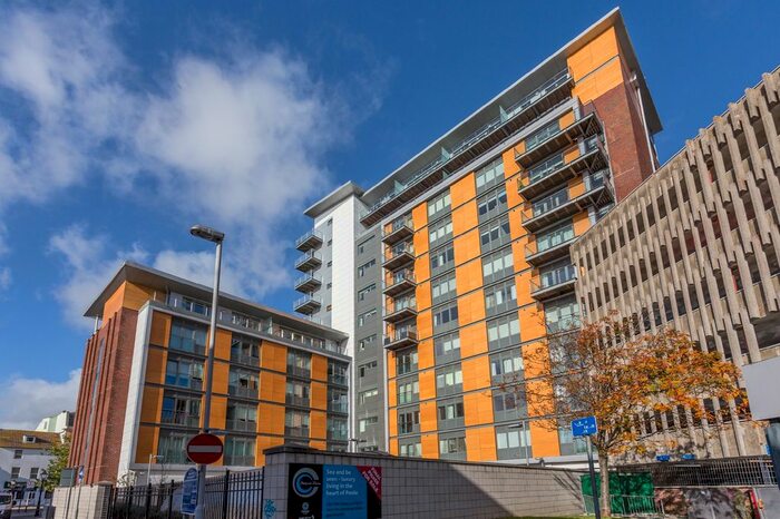 1 Bedroom Flat To Rent In High Street, Poole, BH15