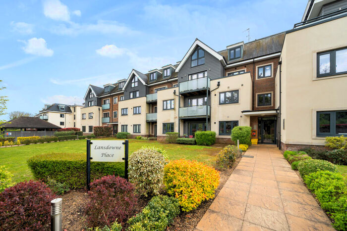 2 Bedroom Apartment To Rent In Institute Road, Taplow, Maidenhead, SL6