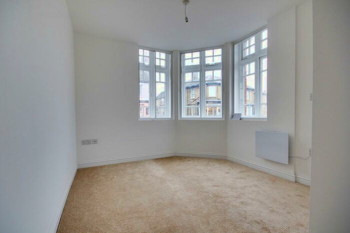 1 Bedroom Apartment To Rent In High Street, Somersham, PE28