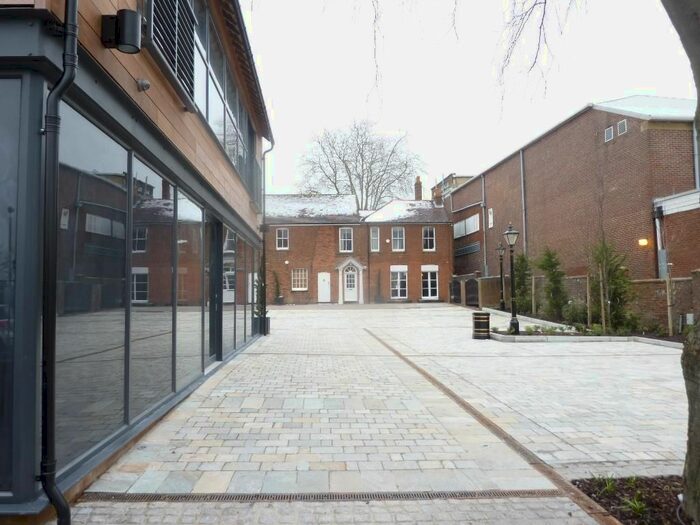 2 Bedroom Flat To Rent In Market Square, High Street, Tenterden, Kent, TN30