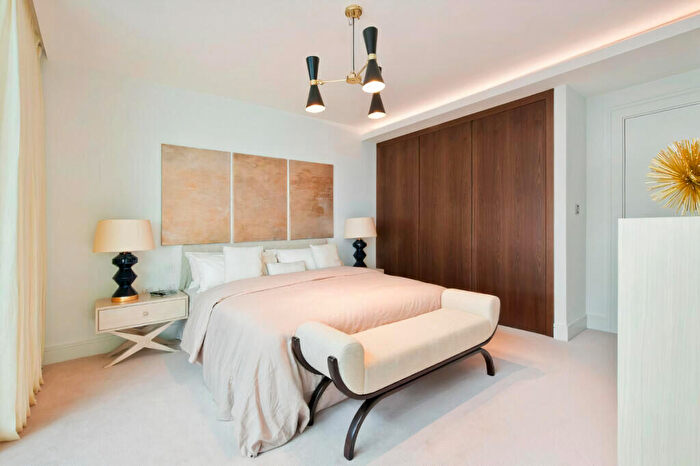 1 Bedroom Apartment For Sale In Harbour Avenue, London, SW10