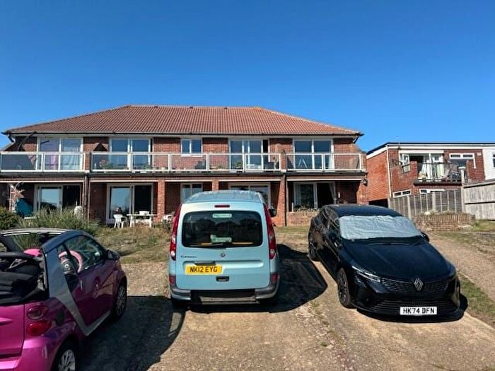2 Bedroom Flat For Sale In Bembridge Drive, Hayling Island, PO11