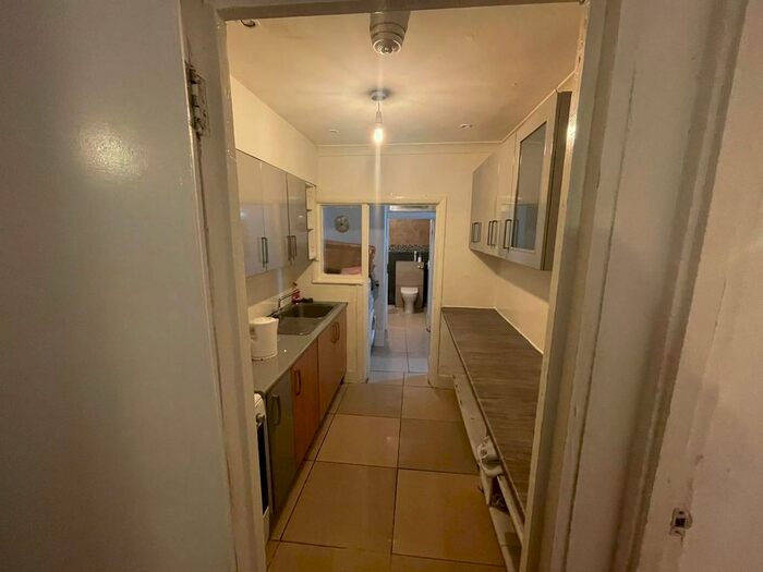 6 Bedroom Terraced House To Rent In Kempton Road, East Ham E6