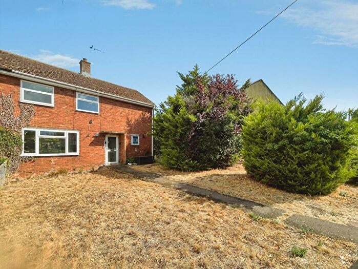 3 Bedroom Semi Detached House For Sale In Buckenham Drive, Stoke Ferry, PE33