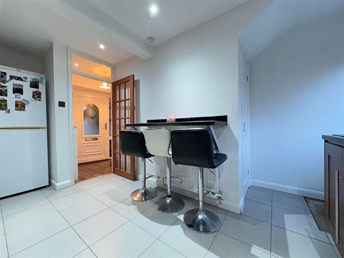 2 Bedroom Terraced House For Sale In Hockley Close, Basildon, SS14