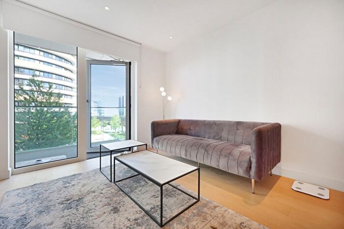 2 Bedroom Flat To Rent In White City Living, London, W12