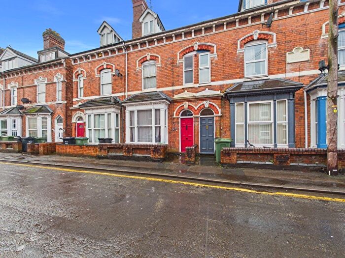 5 Bedroom Terraced House For Sale In Middle Street, Worcester, Worcestershire, WR1