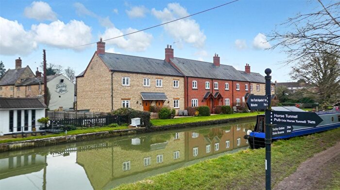 3 Bedroom Terraced House For Sale In The Tannery, Cosgrove, Milton Keynes, MK19