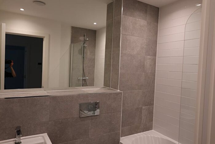 2 Bedroom Flat For Sale In Carver St, Birmingham, B1