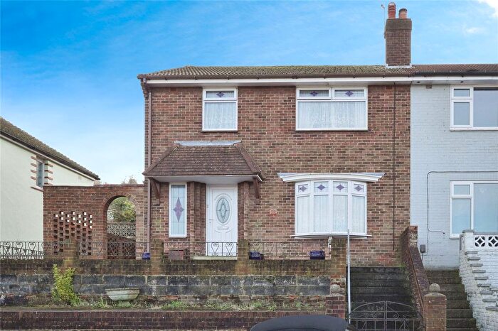 3 Bedroom Semi-Detached House For Sale In Westbury Road, Dover, Kent, CT17