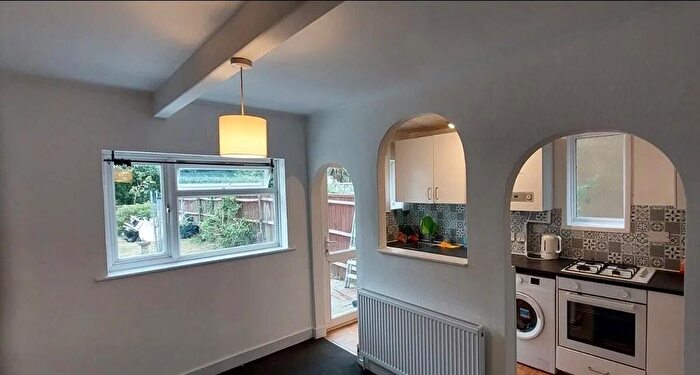 2 Bedroom Property To Rent In The Alders, Feltham, TW13