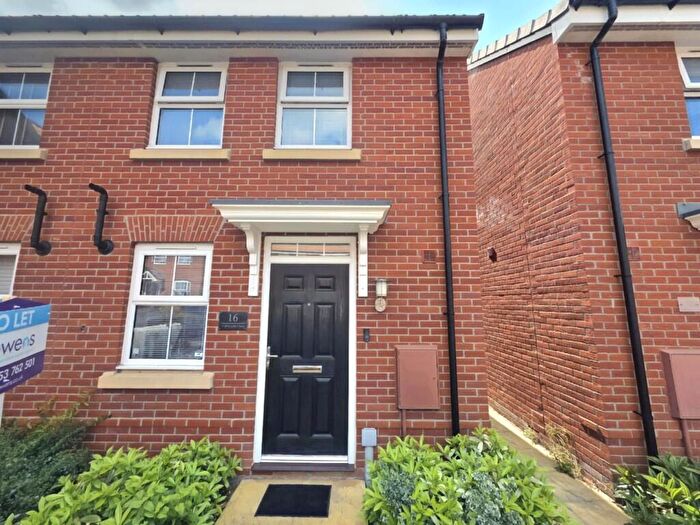 2 Bedroom Semi-Detached House To Rent In Nightingale Close, Hardwicke, GL2