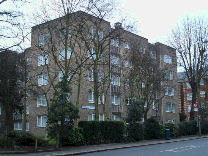 2 Bedroom Flat To Rent In Edinburgh House, Tenterden Grove, Hendon, NW4