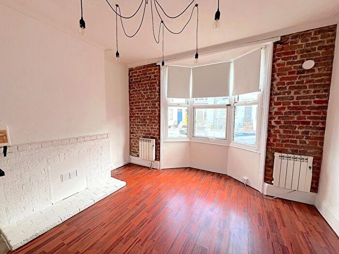 1 Bedroom Flat To Rent In Chatham Place, Brighton, BN1