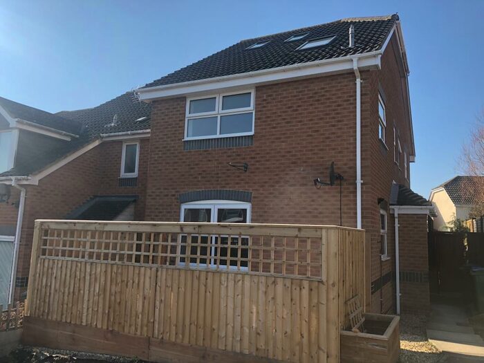 1 Bedroom House To Rent In Wishart Way, Pewsham, SN15