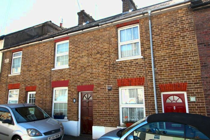 2 Bedroom Terraced House To Rent In Herbert Street, Hemel Hempstead, Hertfordshire, HP2