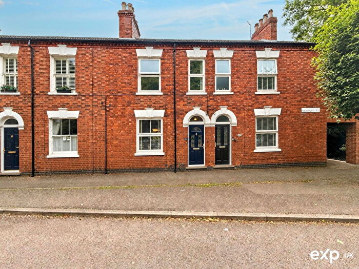 4 Bedroom Terraced House For Sale In Newport Road, New Bradwell, Milton Keynes, MK13