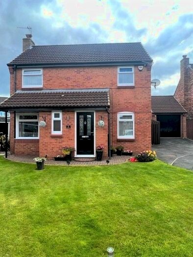 3 Bedroom Detached House To Rent In Syderstone Close, Wigan, WN2