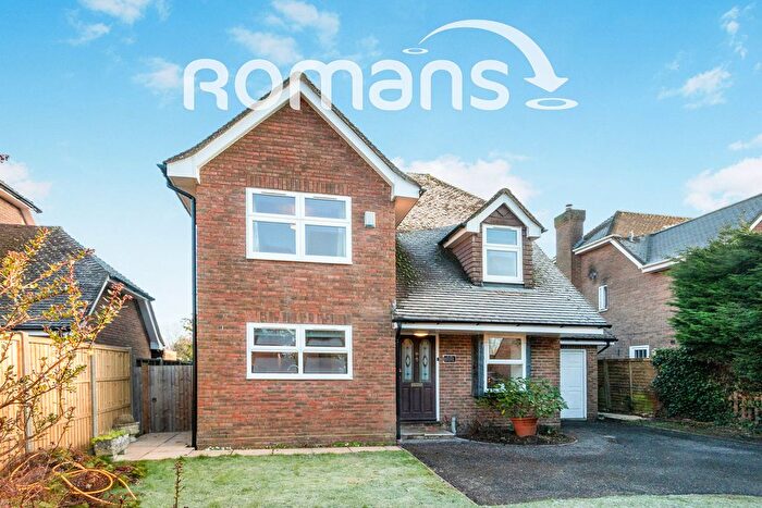 4 Bedroom Detached House To Rent In Pottery Lane, Wrecclesham, Farnham, GU10
