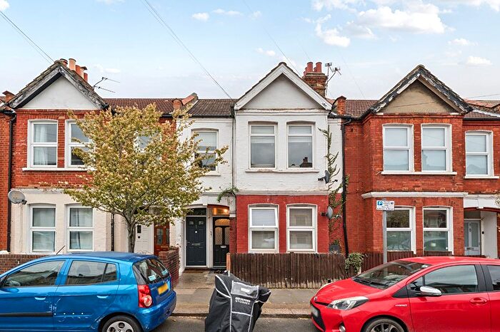 2 Bedroom Flat For Sale In College Road, Colliers Wood, London, SW19