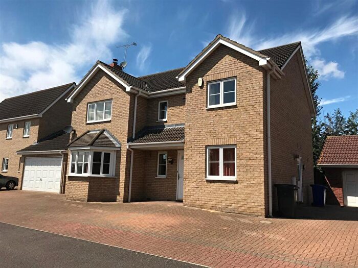 4 Bedroom Detached House To Rent In Louis Drive, Beck Row, IP28