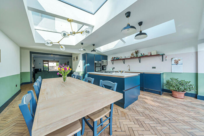 3 Bedroom End Of Terrace House For Sale In Charter Square, Kingston Upon Thames, KT1