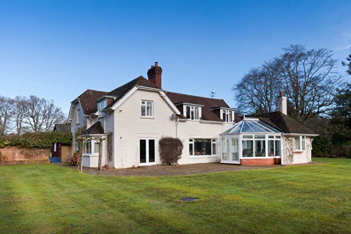 5 Bedroom Equestrian Property For Sale In Highwood, Ringwood, BH24