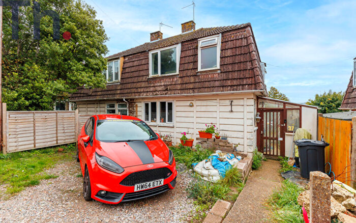 2 Bedroom Semi Detached House For Sale In Newport, Isle Of Wight, PO30
