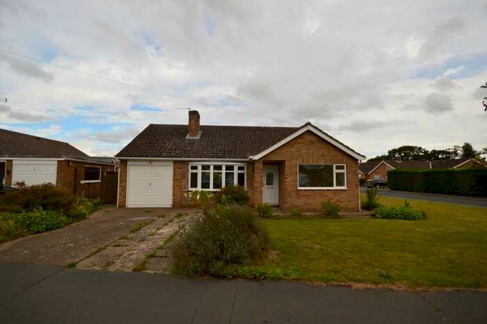 3 Bedroom Detached Bungalow To Rent In Kinder Avenue, North Hykeham, Lincoln, LN6