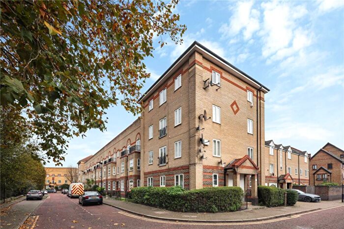 2 Bedroom Flat To Rent In Concorde Drive, Beckton, London, E6