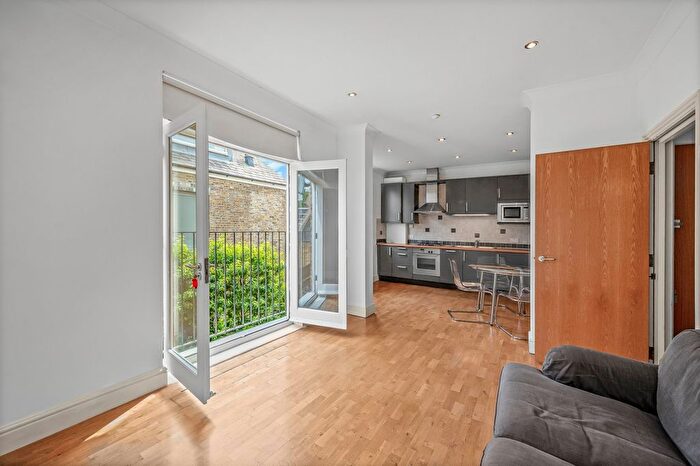 1 Bedroom Flat For Sale In Upper Street, Islington, N1