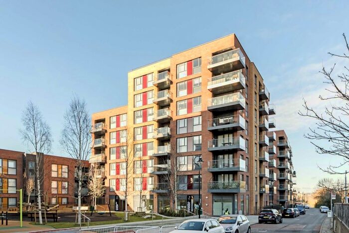 2 Bedroom Flat To Rent In Copley Close, London, W7