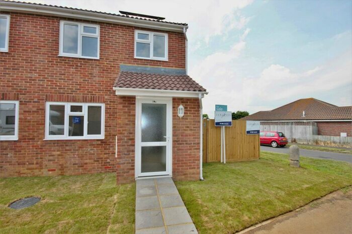 3 Bedroom Semi-Detached House To Rent In Downs View, Peacehaven, BN10