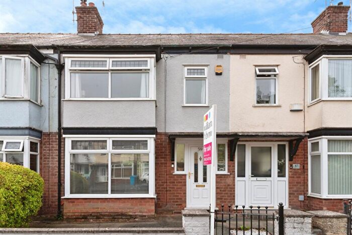 3 Bedroom Terraced House For Sale In Barrington Avenue, Hull, HU5