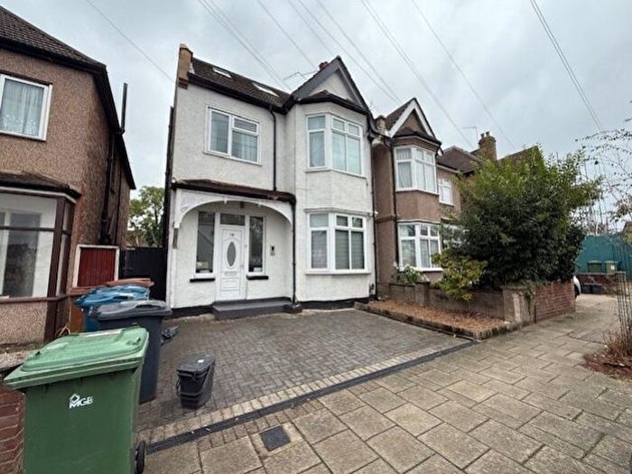 2 Bedroom Maisonette To Rent In Nibthwaite Road, Harrow, Middlesex, HA1