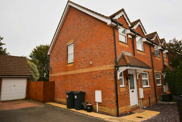 2 Bedroom End Of Terrace House To Rent In Redberry Road, Kingsnorth, TN23