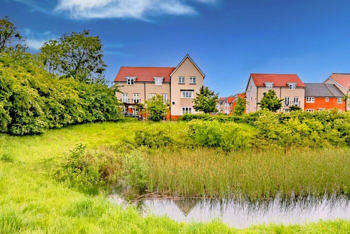 3 Bedroom Terraced House To Rent In Gorse Crescent, Huntingdonshire, PE19