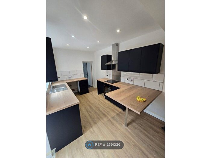 3 Bedroom Terraced House To Rent In Glasgow Road, Southsea, PO4