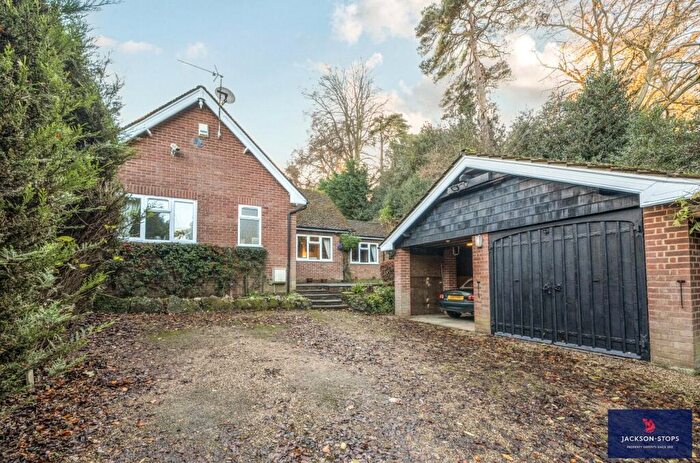 4 Bedroom Bungalow For Sale In Hardwick Road, Woburn Sands, Milton Keynes, Bedfordshire, MK17