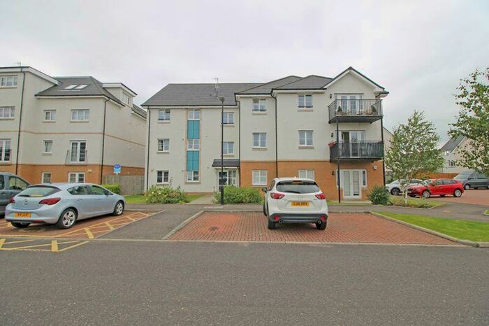 2 Bedroom Flat To Rent In Rollock Street, Stirling, FK8
