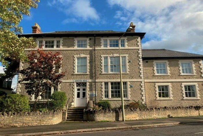 2 Bedroom Flat To Rent In London Road, Bicester, OX26